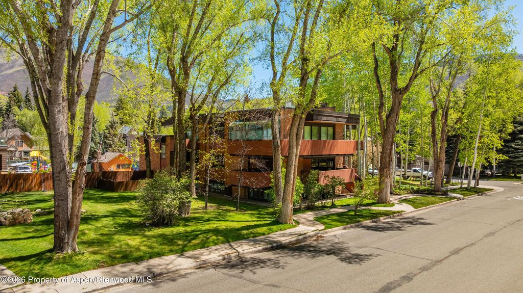 27 of 43 - 400 W Hopkins Avenue 5, Aspen, CO