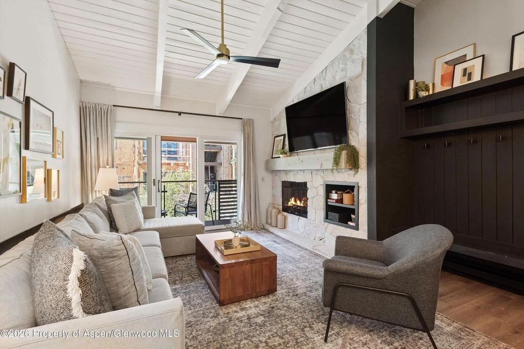 690 Carriage Way B3g, Snowmass Village