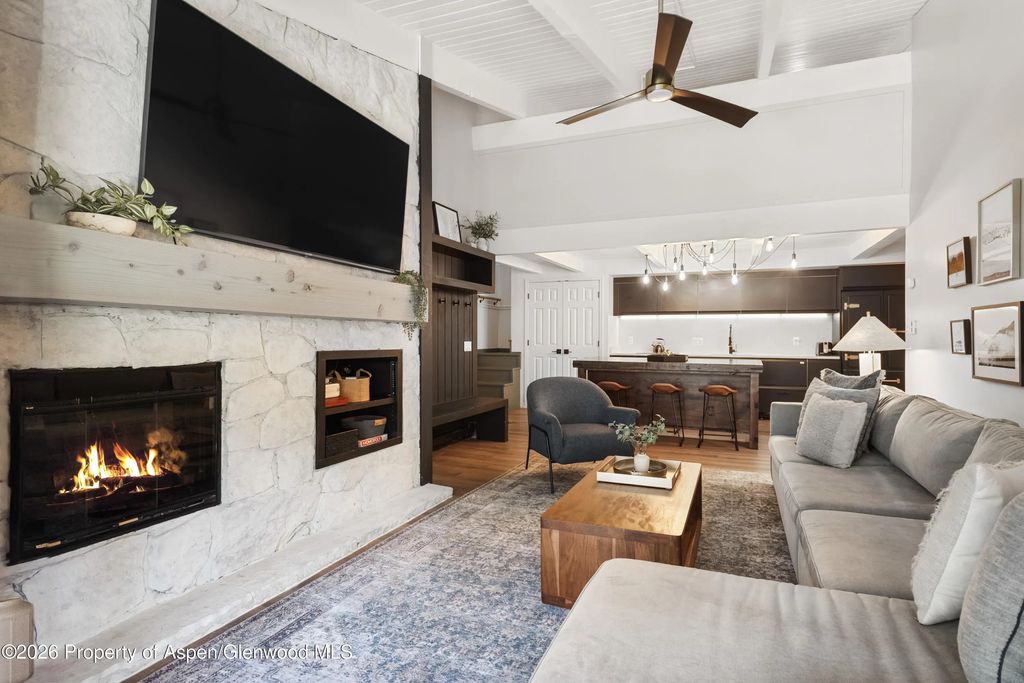 4 of 22 - 690 Carriage Way B3g, Snowmass Village, CO