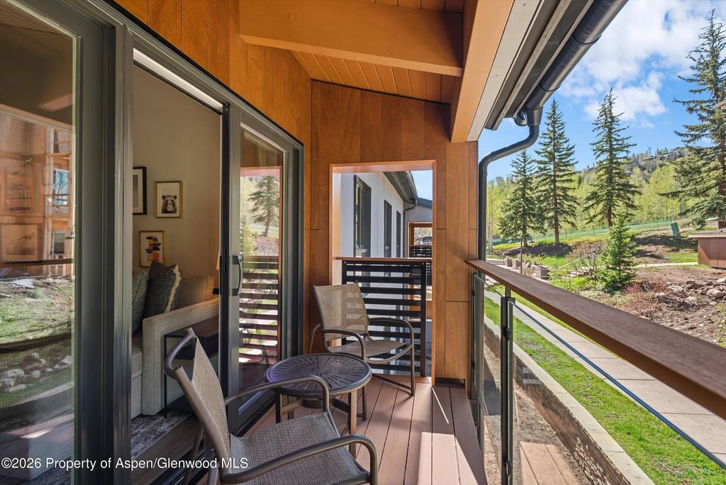 6 of 22 - 690 Carriage Way B3g, Snowmass Village, CO