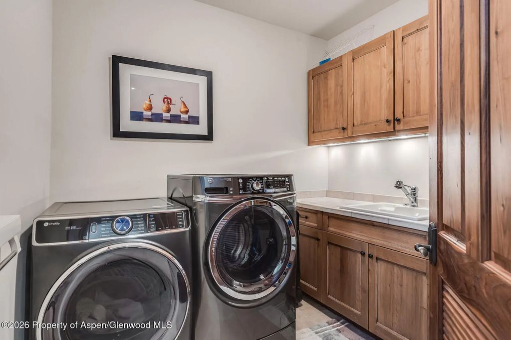 68 of 87 - 1354 Sierra Vista Drive, Aspen, CO