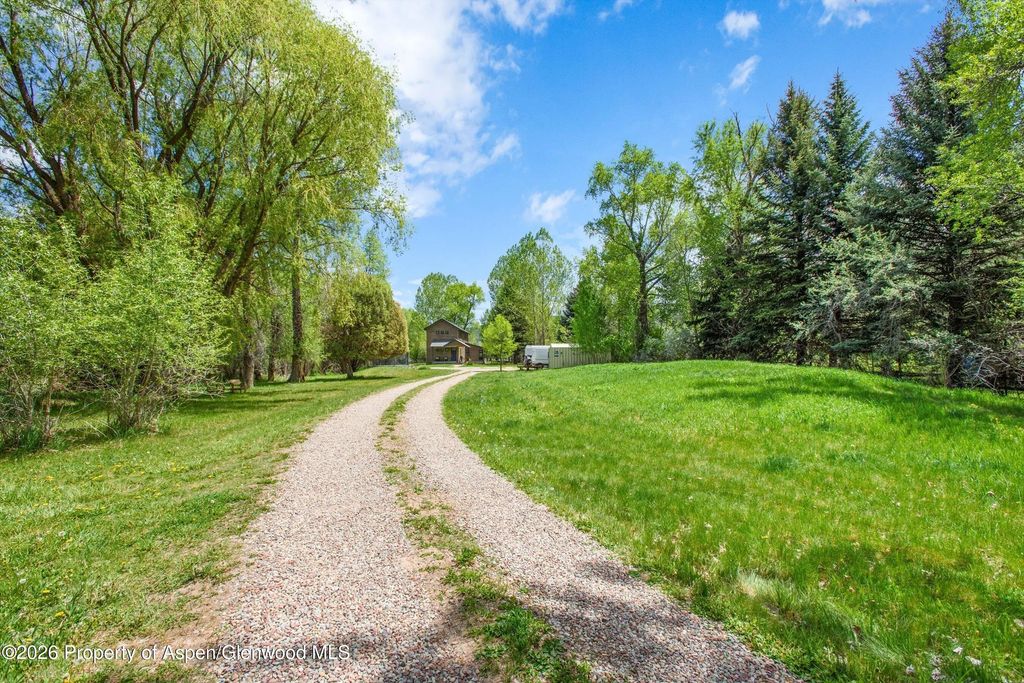 10 of 43 - 254 Willow Lane, Carbondale, CO