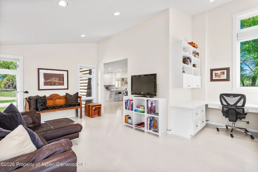 26 of 43 - 254 Willow Lane, Carbondale, CO