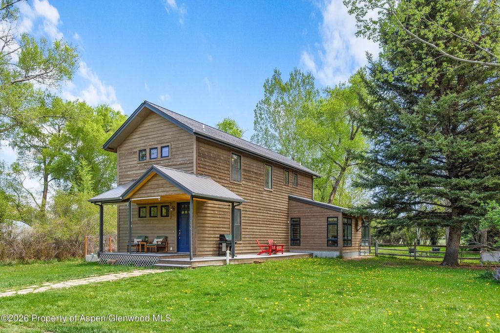 7 of 43 - 254 Willow Lane, Carbondale, CO