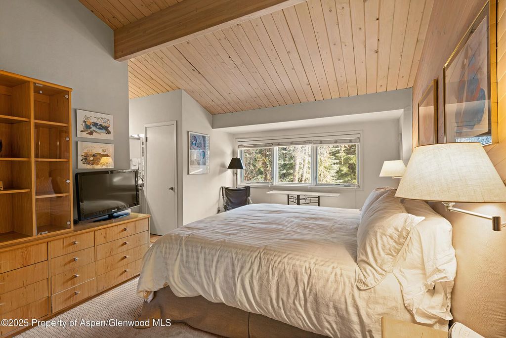 13 of 19 - 625 S West End Street Unit 12, Aspen, CO