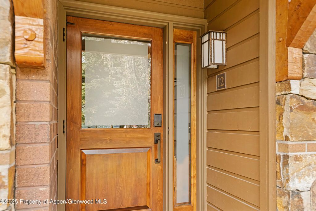 14 of 19 - 625 S West End Street Unit 12, Aspen, CO