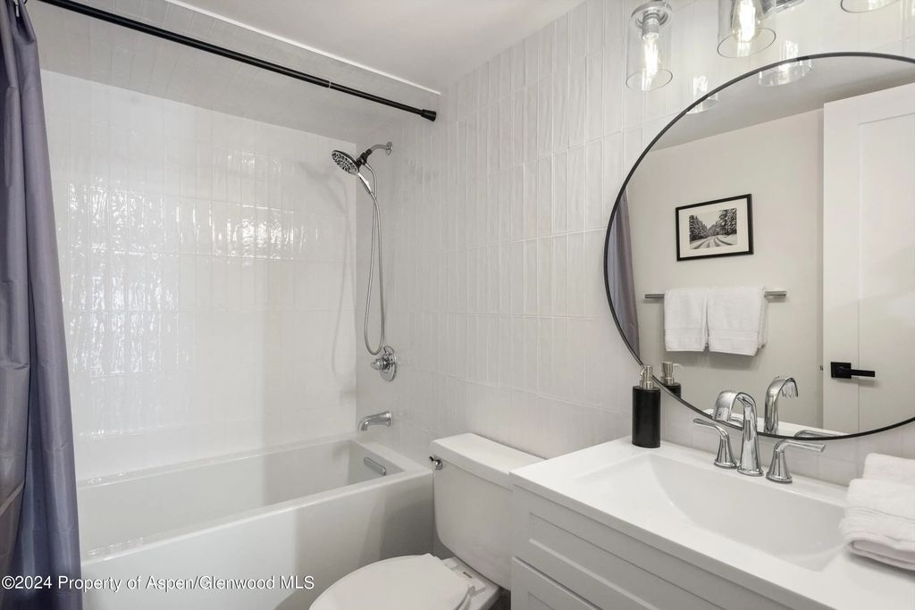11 of 13 - 1039 E Cooper Avenue 19b, Aspen, CO