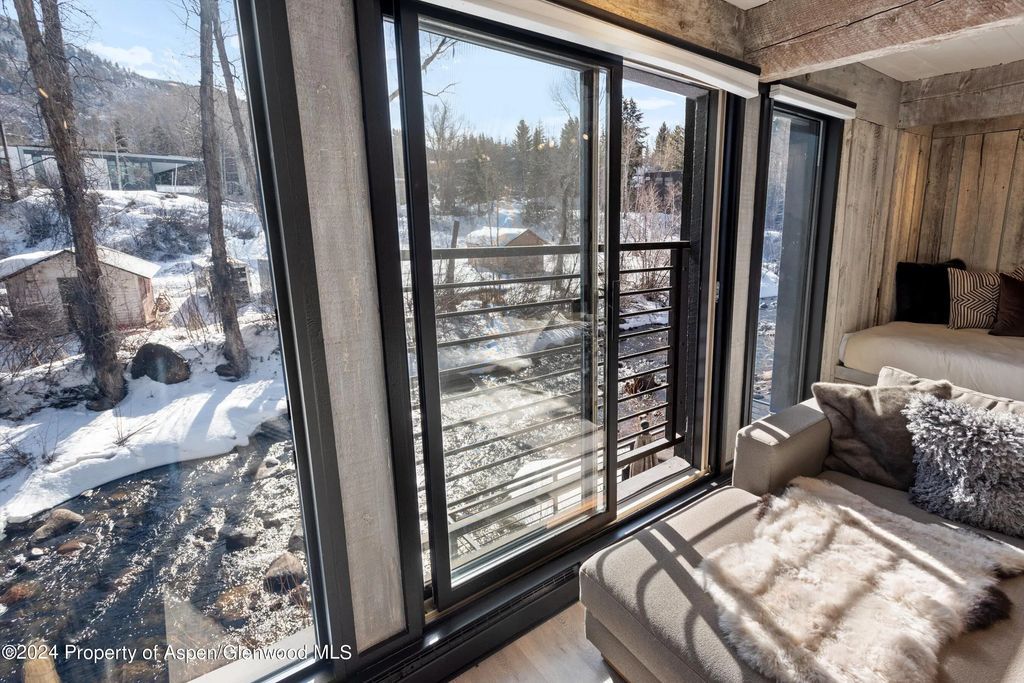 4 of 13 - 1039 E Cooper Avenue 19b, Aspen, CO
