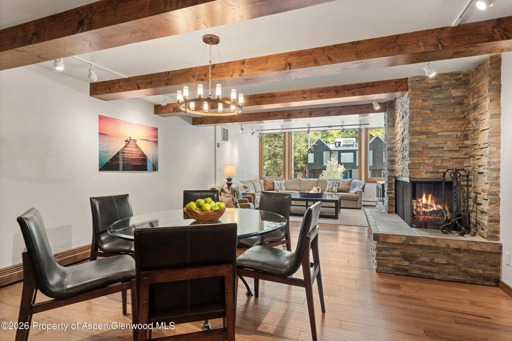 7 of 24 - 926 Waters Avenue 203, Aspen, CO