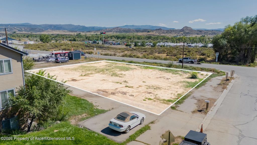 1 of 13 - 102 Main Street, Silt, CO
