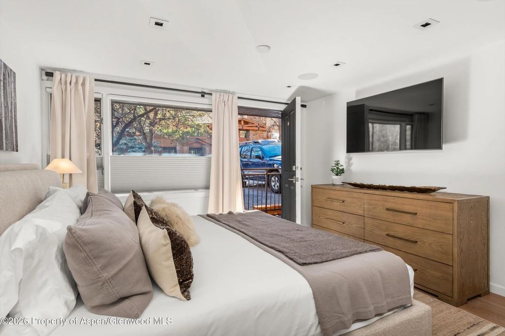 22 of 25 - 731 S Mill Street Unit 2d, Aspen, CO