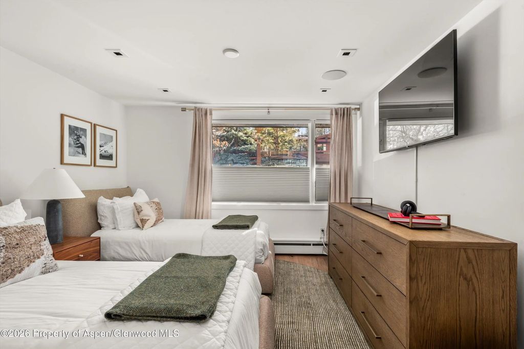 24 of 25 - 731 S Mill Street Unit 2d, Aspen, CO