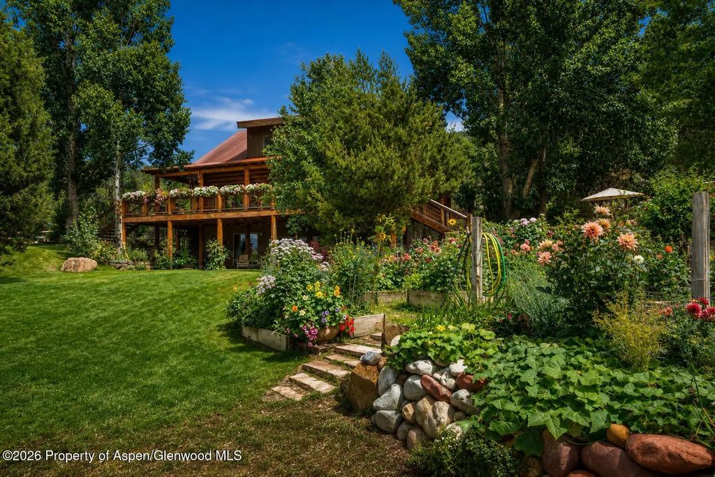 162 Original Road, Basalt