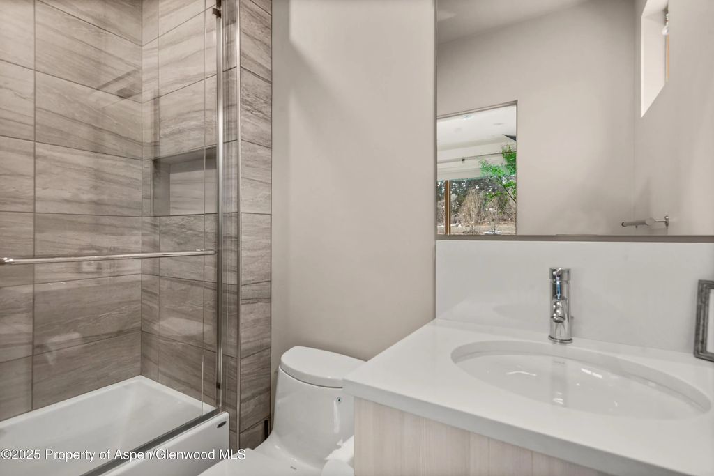 28 of 35 - 113 Valley Court, Basalt, CO