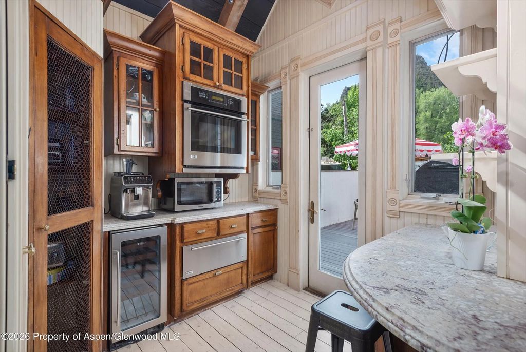 13 of 33 - 735 W Bleeker Street, Aspen, CO