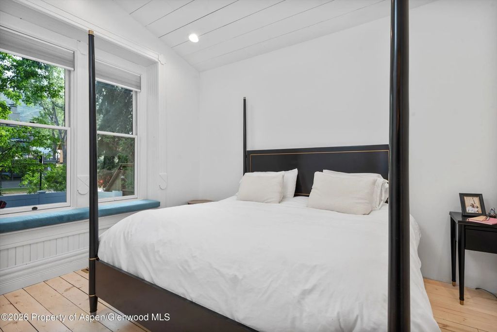 14 of 33 - 735 W Bleeker Street, Aspen, CO