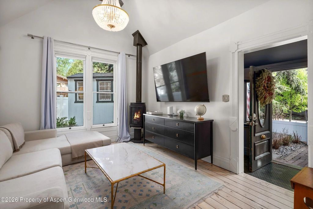 7 of 33 - 735 W Bleeker Street, Aspen, CO