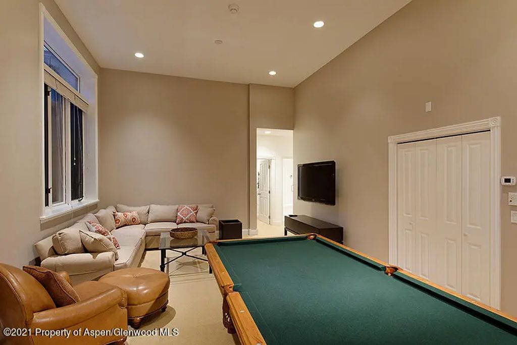 17 of 25 - 334 W Hallam Street, Aspen, CO