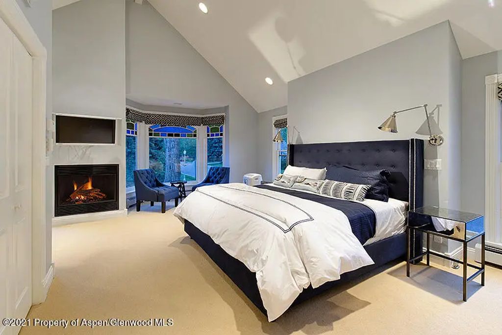 21 of 25 - 334 W Hallam Street, Aspen, CO