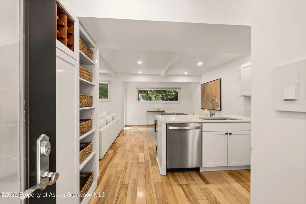 9 of 26 - 814 W Bleeker Street B2, Aspen, CO