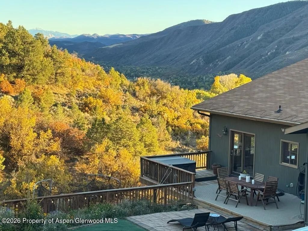 1 of 28 - 824 N Traver Trail, Glenwood Springs, CO