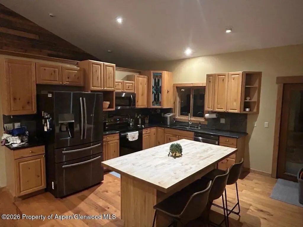 6 of 28 - 824 N Traver Trail, Glenwood Springs, CO