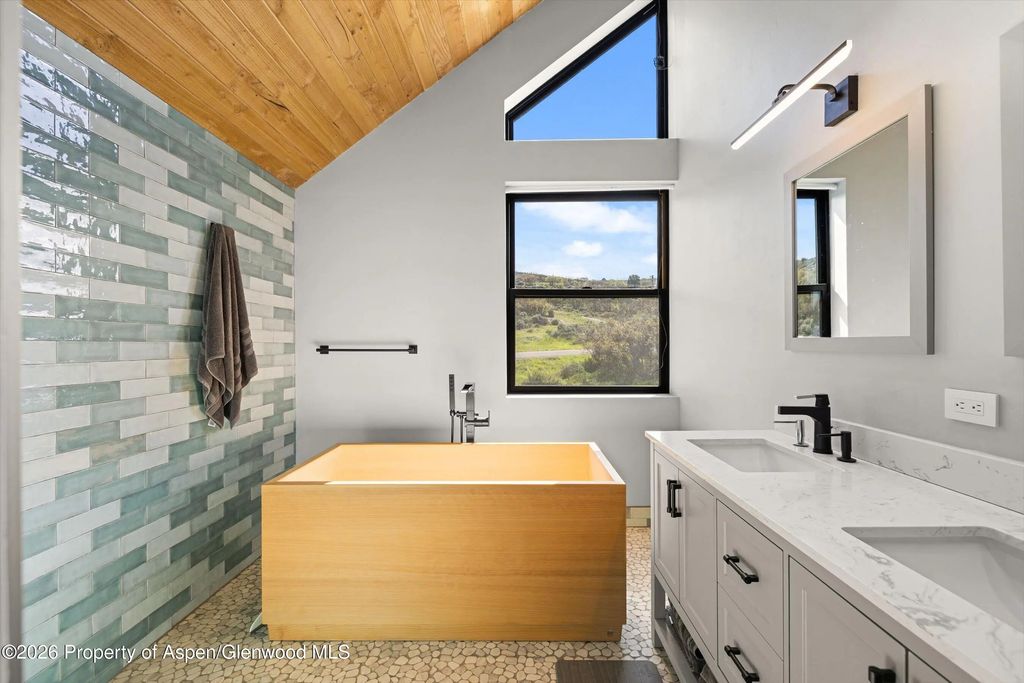15 of 27 - 1498 Panorama Drive, Carbondale, CO