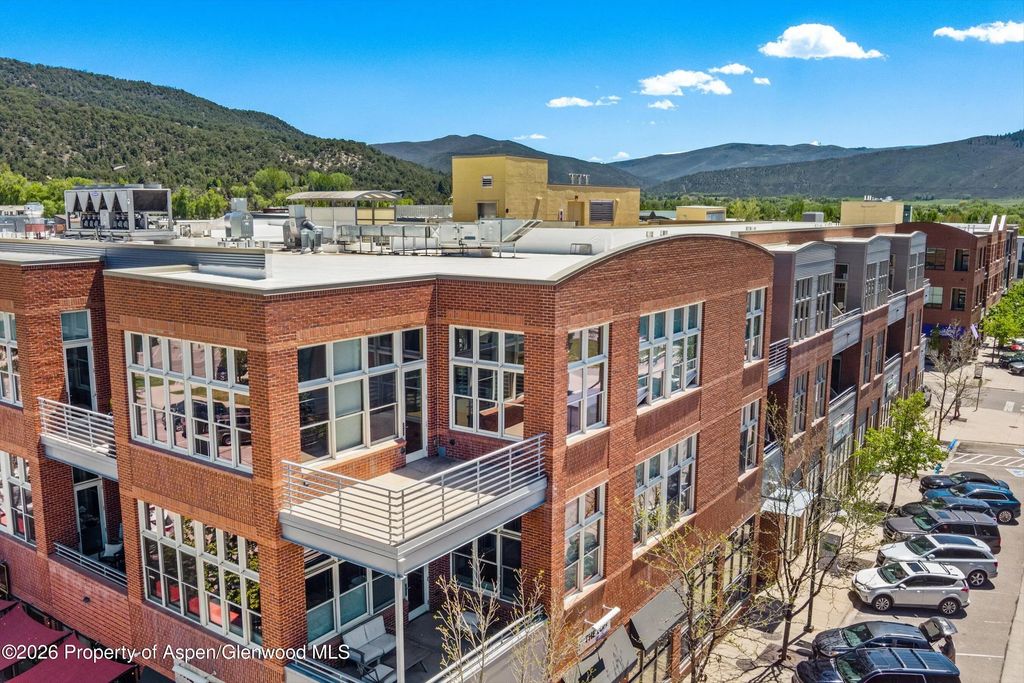 231 Robinson Street 312, Basalt