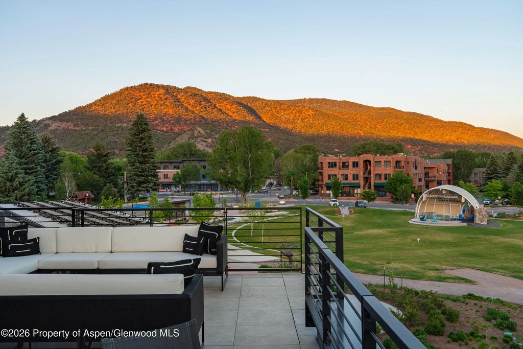 8 of 22 - 22860 Two Rivers Road Penthouse, Basalt, CO