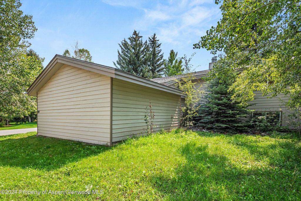 6 of 41 - 1275 Snowbunny Lane 2, Aspen, CO