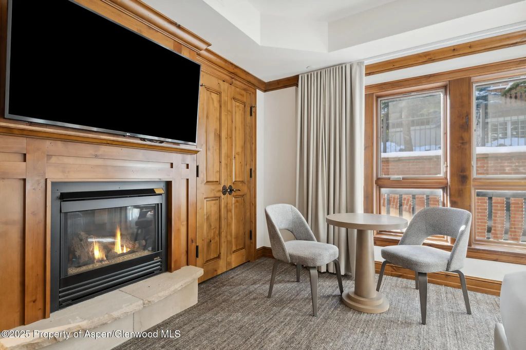 5 of 9 - 415 E Dean,  Unit 44a, Week 9, Aspen, CO