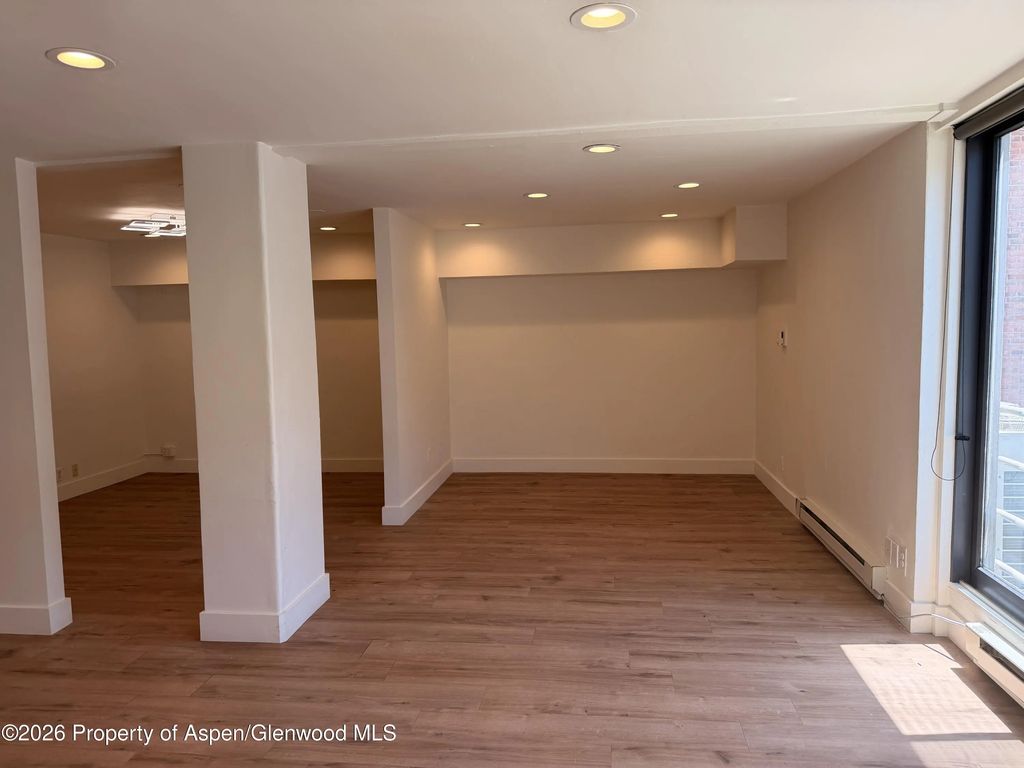 7 of 13 - 601 E Hopkins Avenue 202, Aspen, CO