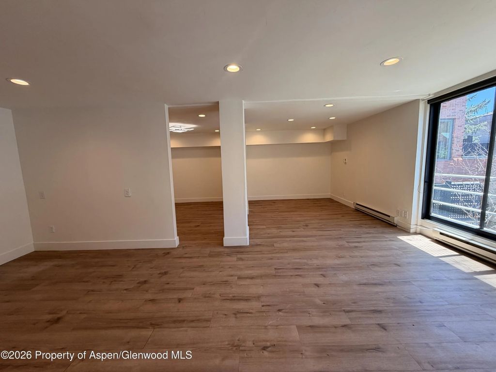 8 of 13 - 601 E Hopkins Avenue 202, Aspen, CO