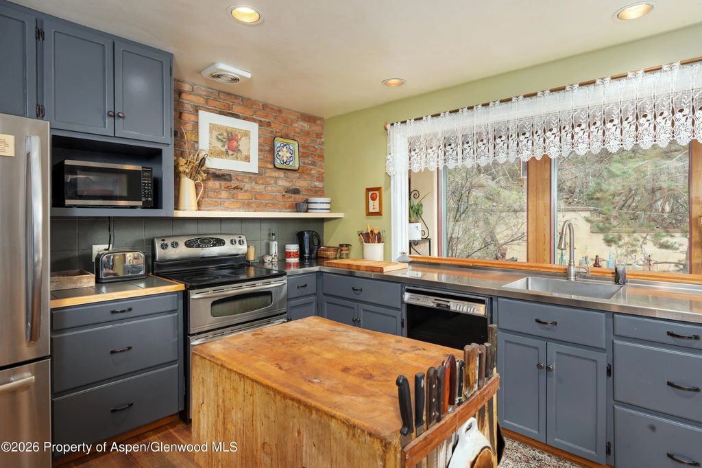 14 of 74 - 422 Sopris Creek Road, Basalt, CO