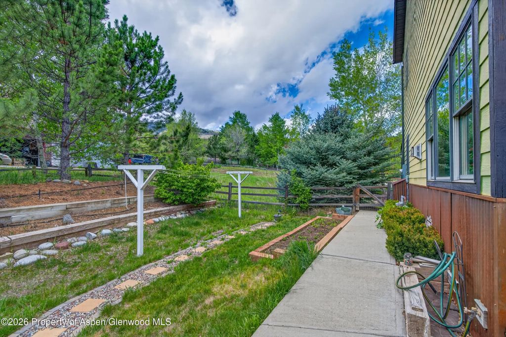 46 of 50 - 82 Haystack Road, Glenwood Springs, CO