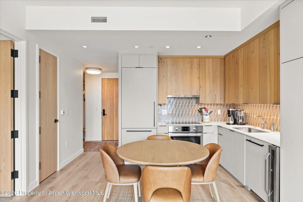 7 of 16 - 119 Wood Road 507, Snowmass Village, CO