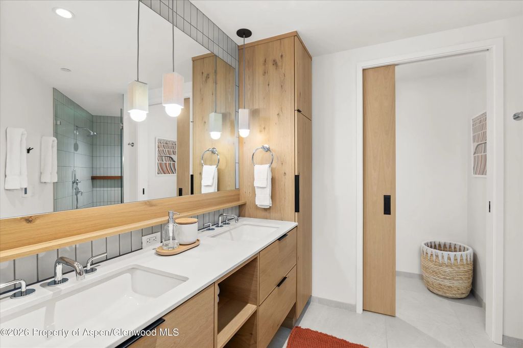 9 of 16 - 119 Wood Road 507, Snowmass Village, CO