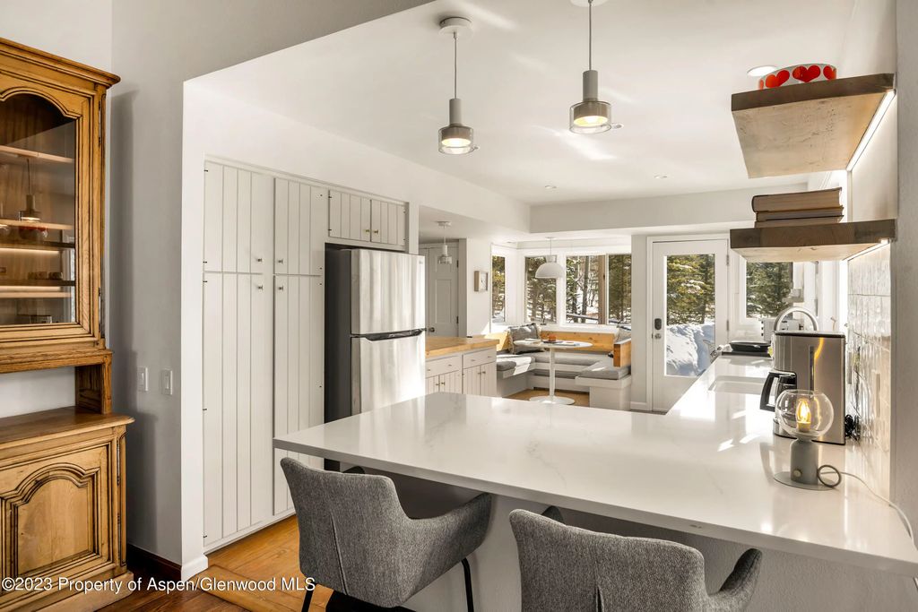4 of 37 - 1036 Red Mountain Road, Aspen, CO