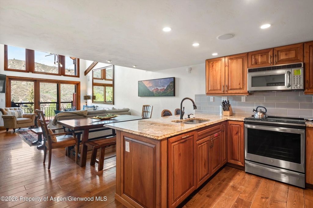 12 of 30 - 400 Wood Road E-2209, Snowmass Village, CO