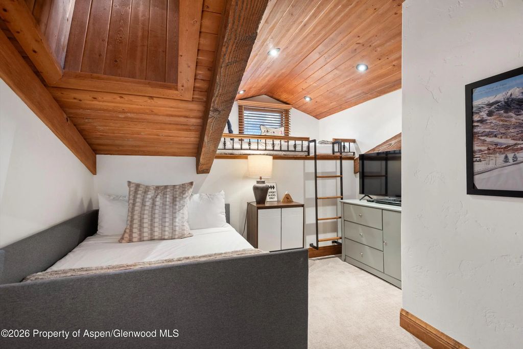 15 of 30 - 400 Wood Road E-2209, Snowmass Village, CO