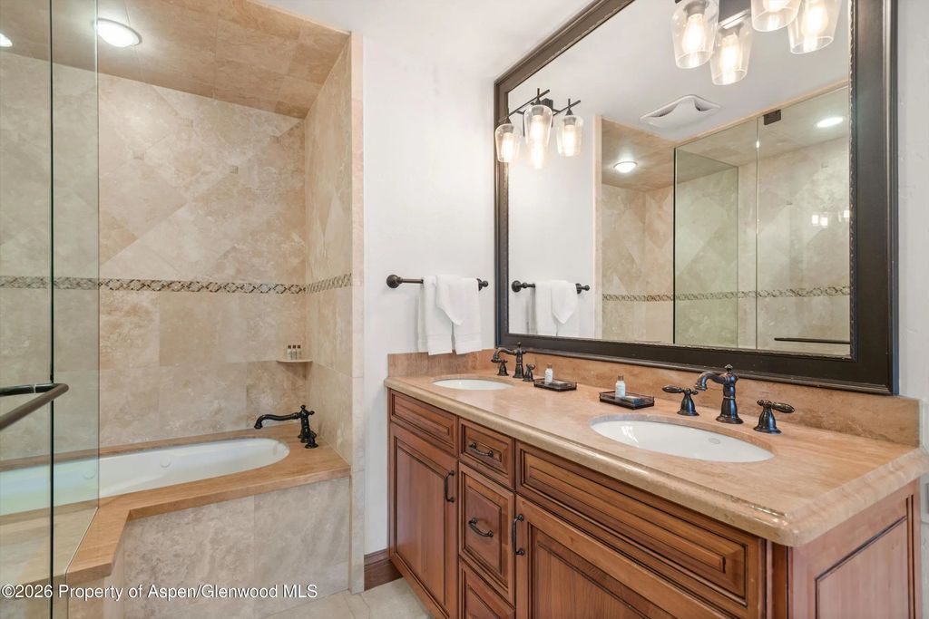 21 of 30 - 400 Wood Road E-2209, Snowmass Village, CO