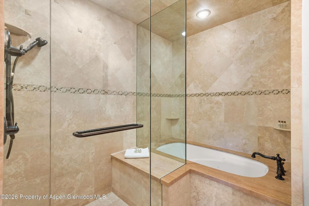 22 of 30 - 400 Wood Road E-2209, Snowmass Village, CO