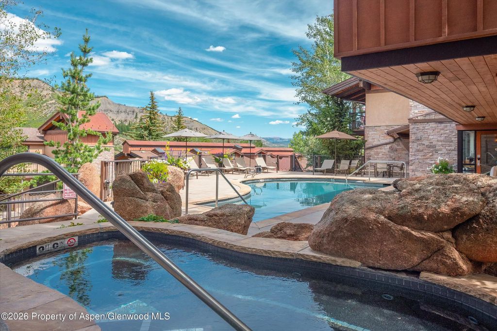 4 of 30 - 400 Wood Road E-2209, Snowmass Village, CO
