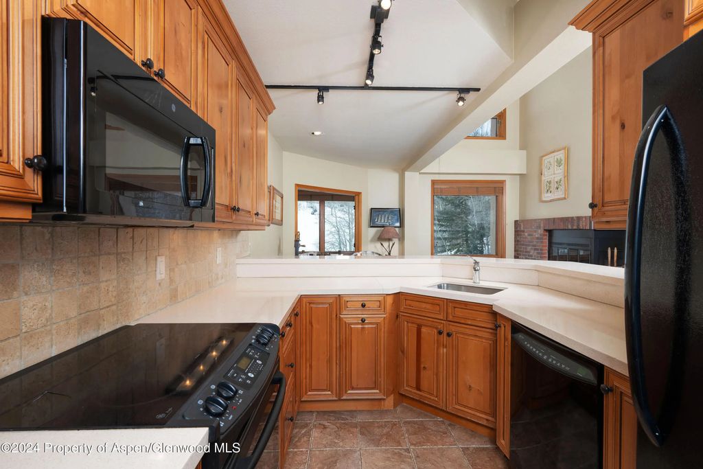 9 of 29 - 476 Wood Road #41, Snowmass Village, CO