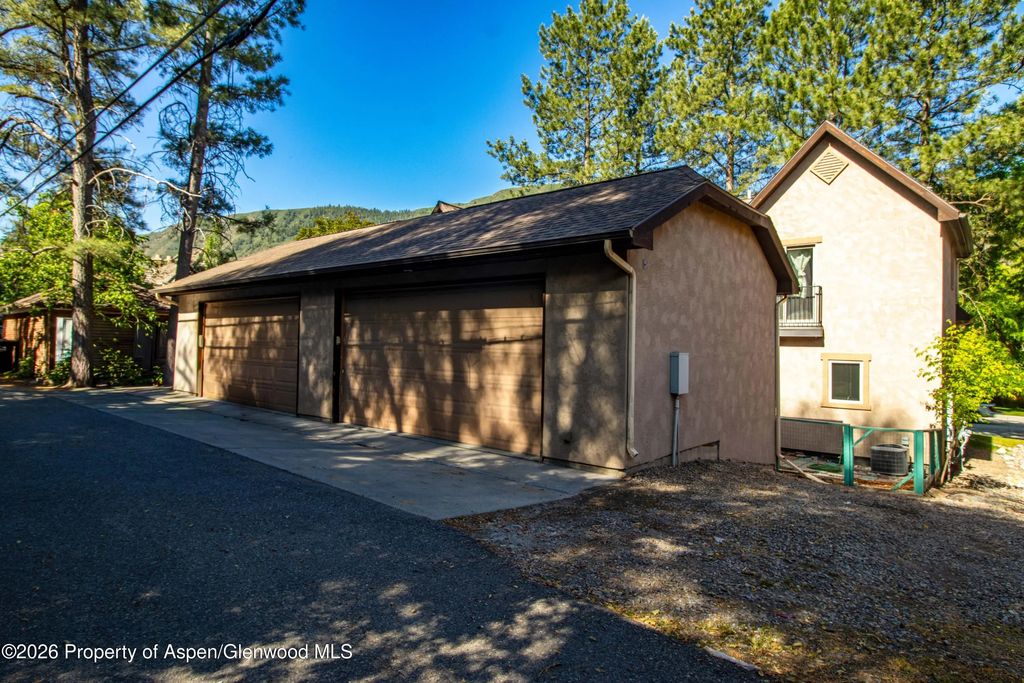 34 of 36 - 1216 Grand Avenue, Glenwood Springs, CO