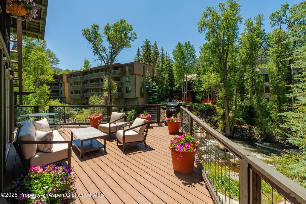 26 of 34 - 979 Queen Street, Aspen, CO