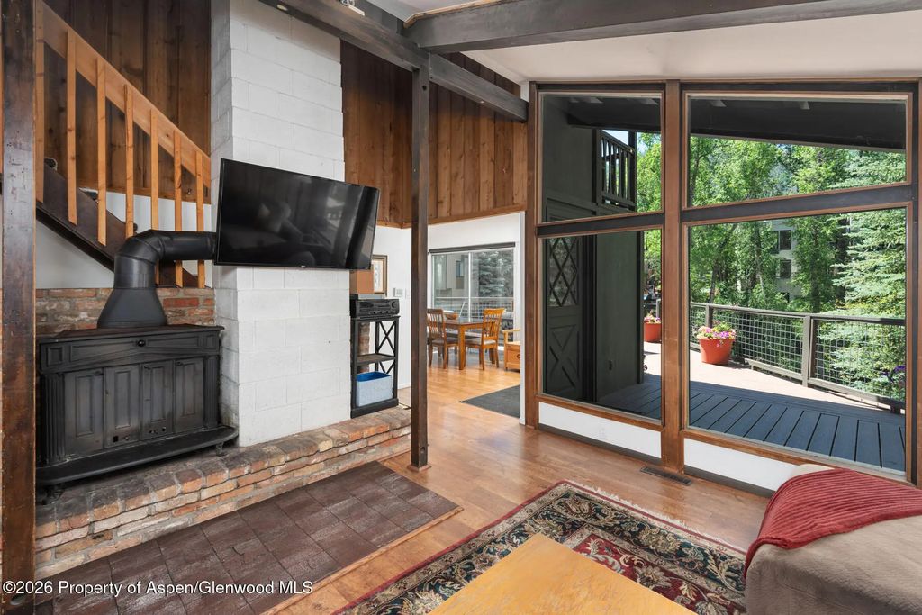 8 of 34 - 979 Queen Street, Aspen, CO