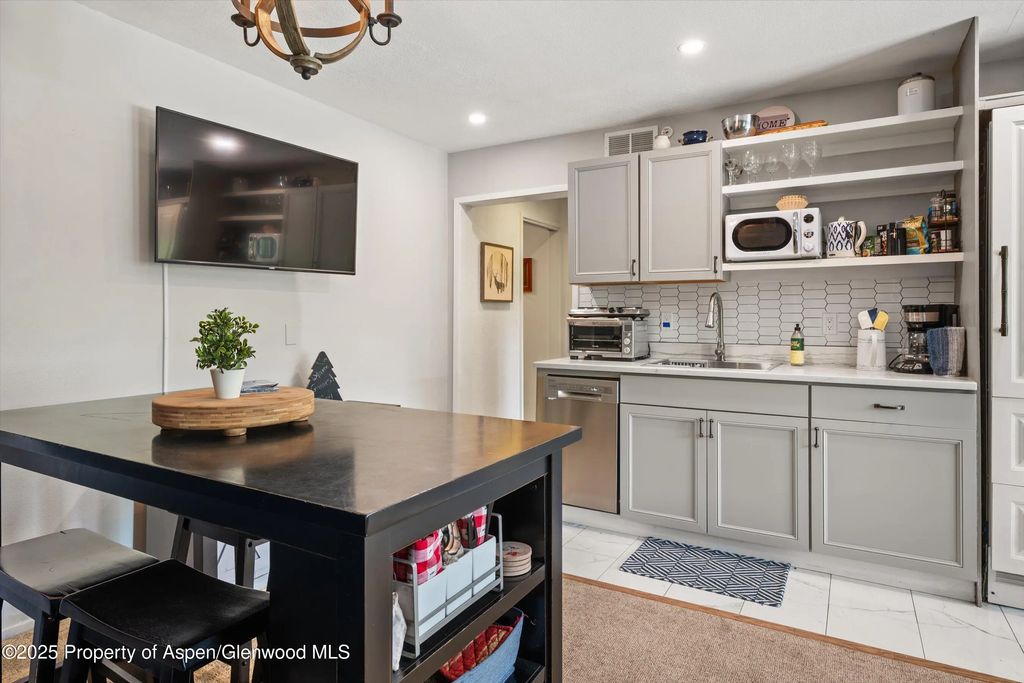 44 of 48 - 100 Terrace Lane, Snowmass Village, CO