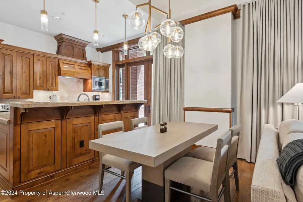 6 of 19 - 415 E Dean St., #7 Week 30, Aspen, CO