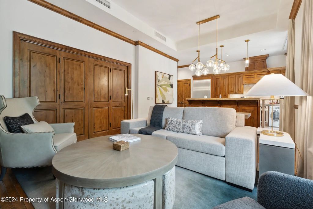 9 of 19 - 415 E Dean St., #7 Week 30, Aspen, CO
